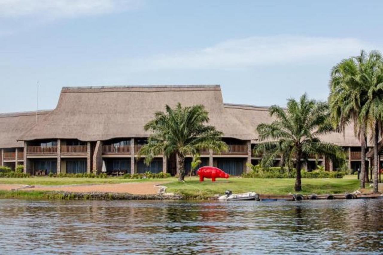 The Royal Senchi Hotel And Resort Akosombo Exterior foto