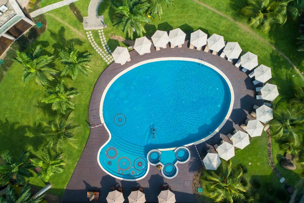 The Royal Senchi Hotel And Resort Akosombo Exterior foto